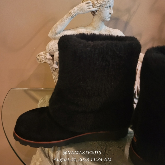 Ugg Maylin Sheepskin Sherpa Fur Boots in Black Size 7 #490 - Picture 14 of 16